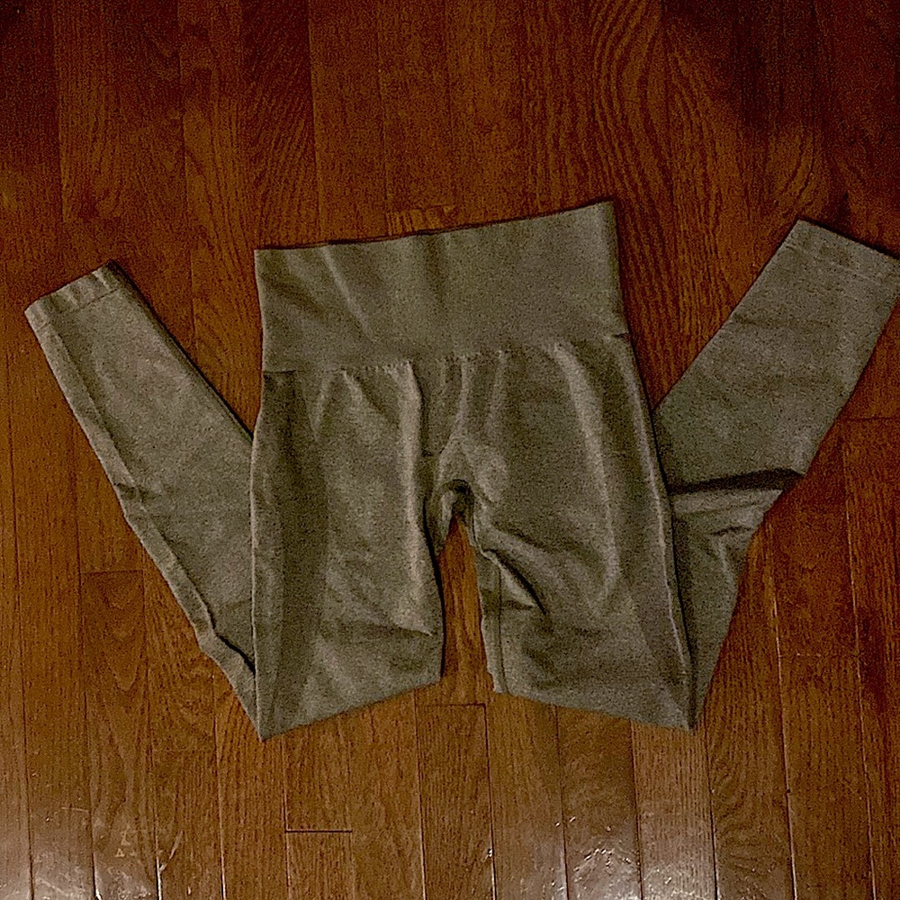 NVGTN Contour Leggings